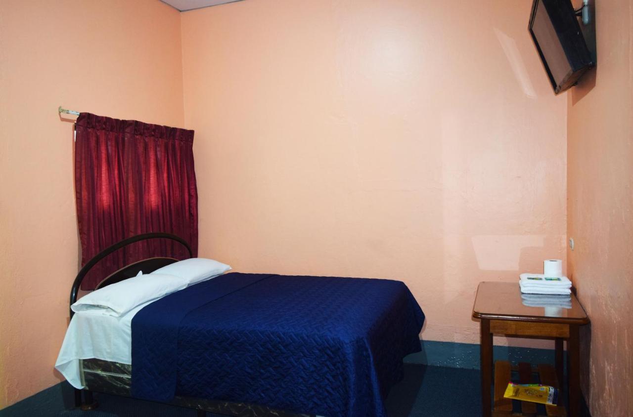 Hotel Asuncion Гватемала Экстерьер фото